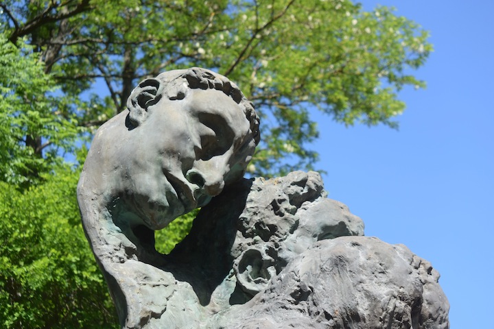 Capoulet-monument aux morts