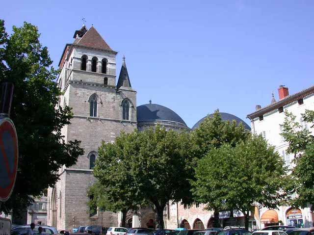 Cathédrale Cahors place Chapou