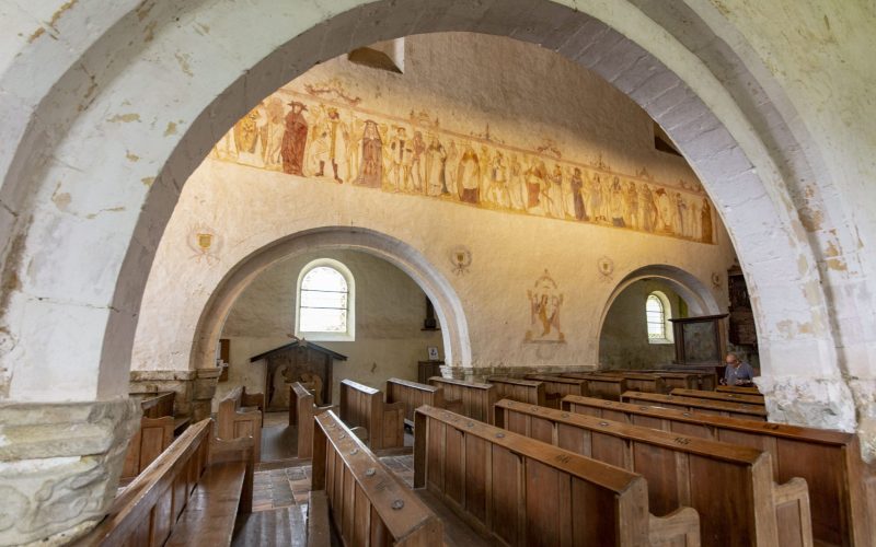 Intérieur de l'église St-Germain : aperçu de la danse macabre (cl.Alexandra Laurent)