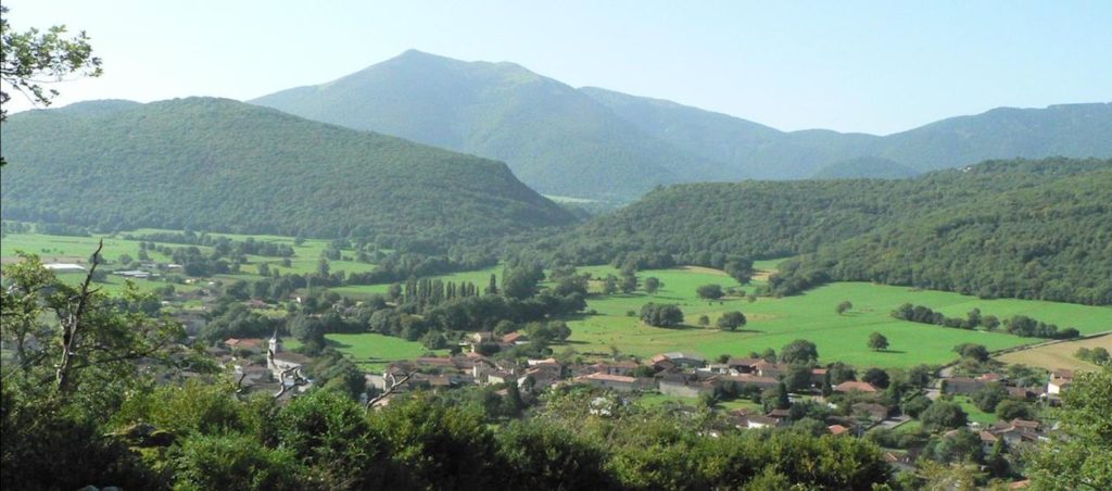 Izault De LHôtel 1024x452